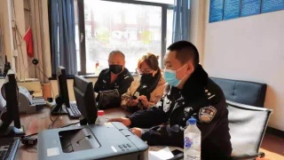 ‘十大外围足球大平台’2016纽约与伦敦春拍:喜忧参半调整持续(图1) 十大外围足球平台app